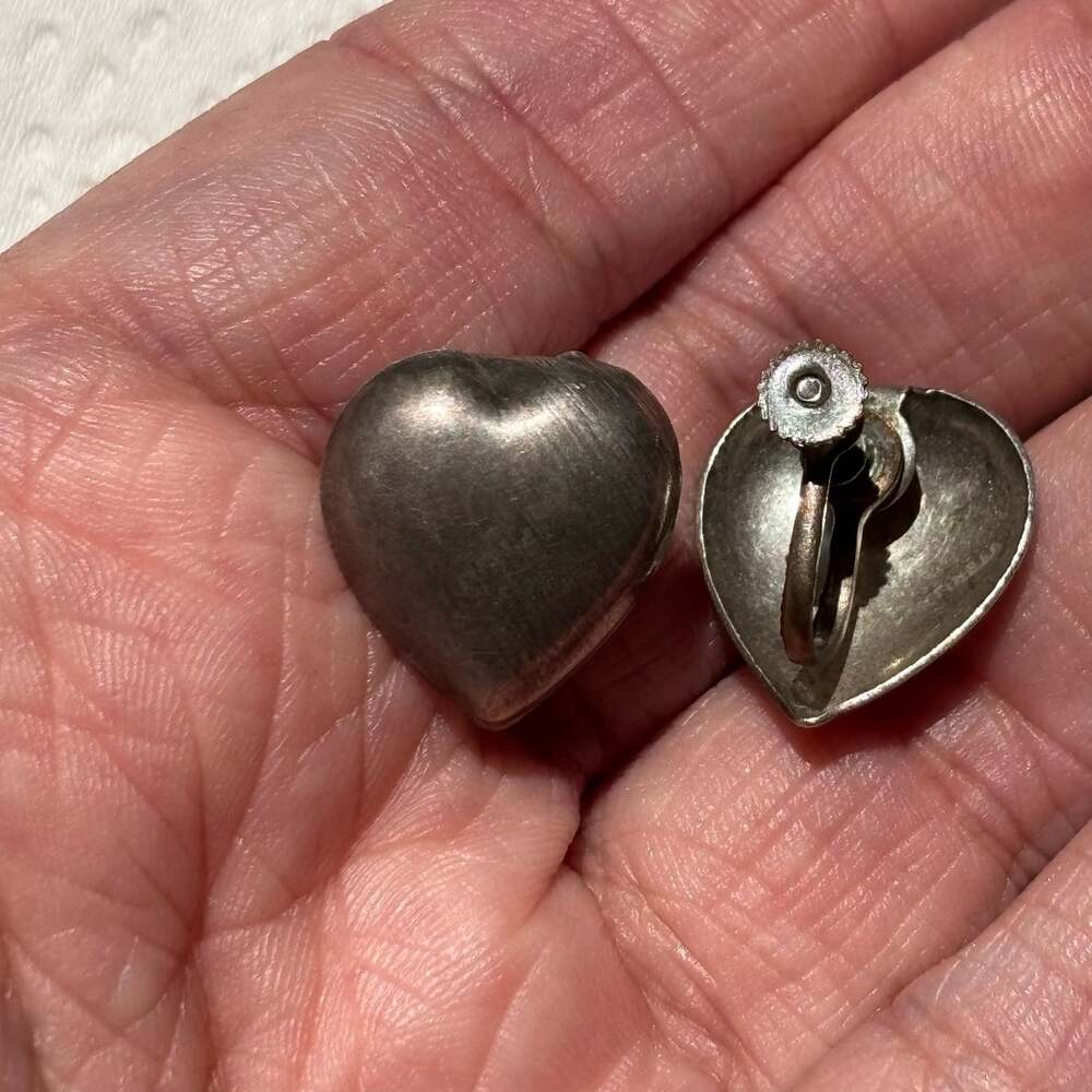 Sterling Silver 925 Heart Earrings Vintage Screwback - 3.73g